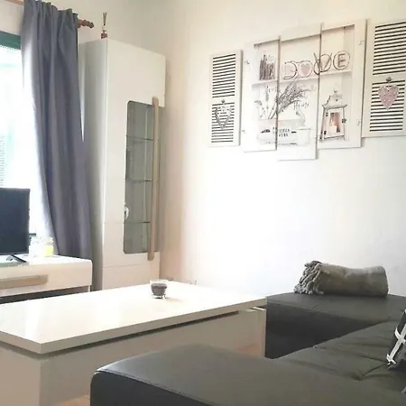 Bungalow King Apartment